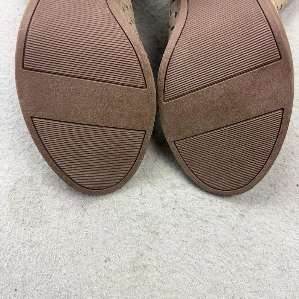 TOMS Boots Womens Size 9.5 Beige Suede Peep Toe Perforated Ankle Zip Block Heel
